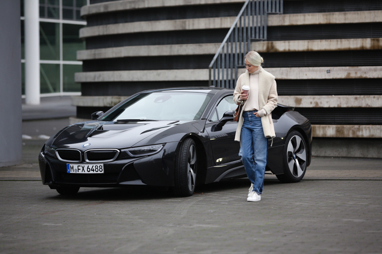 StyleShiver-BMW-I8-3